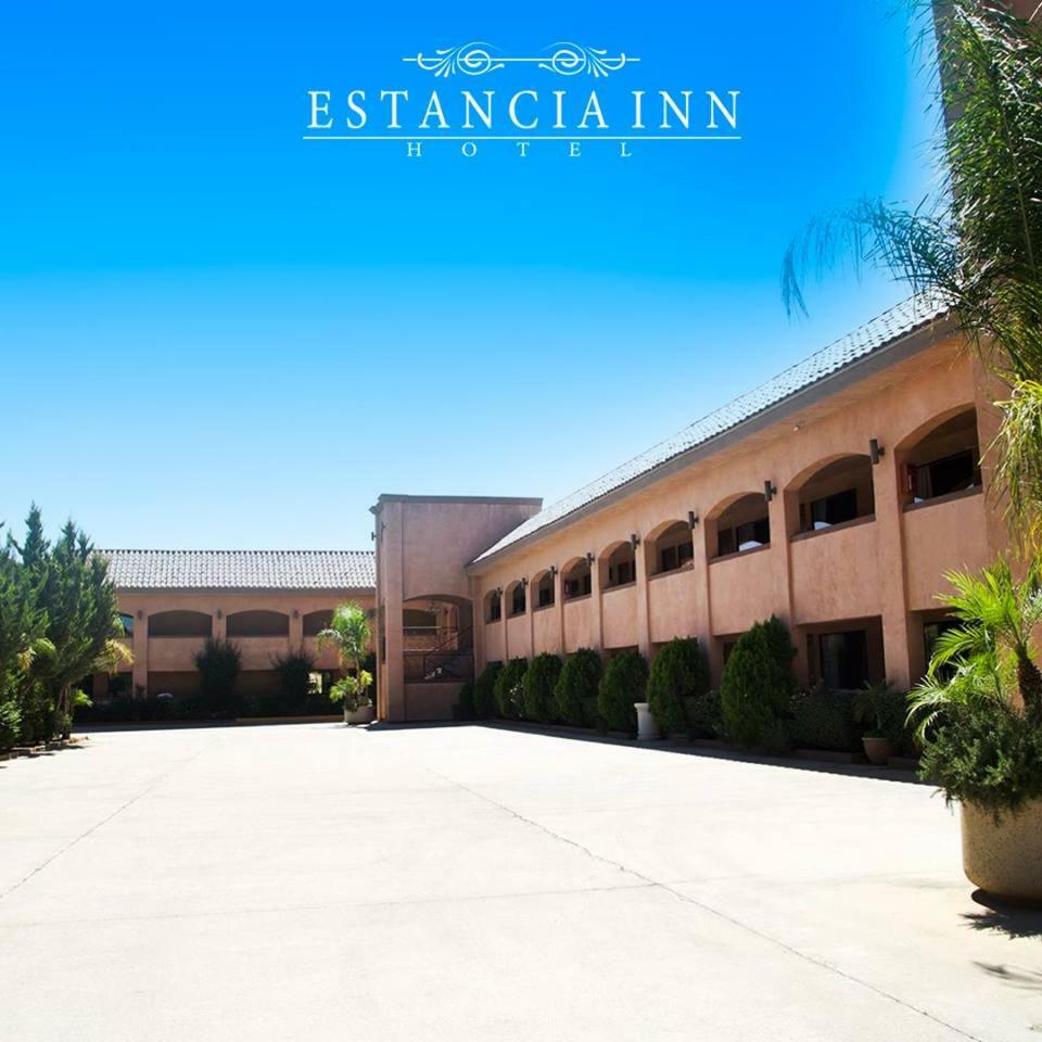 Estancia Inn Tecate Bagian luar foto